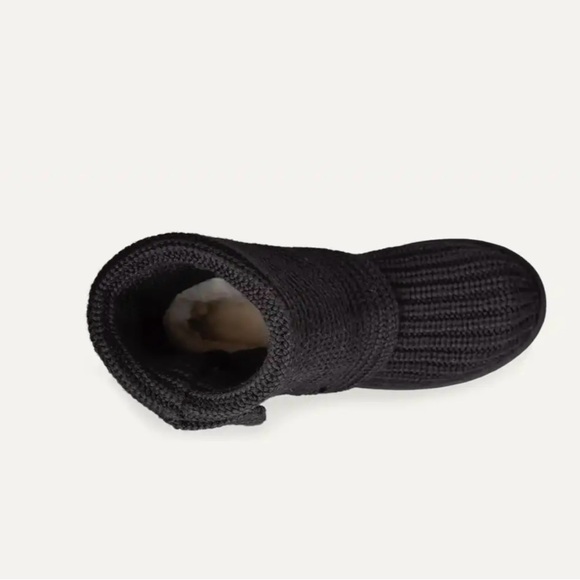 COPY - UGG Women's Classic Cardy Winter Boot - Picture 2 of 9